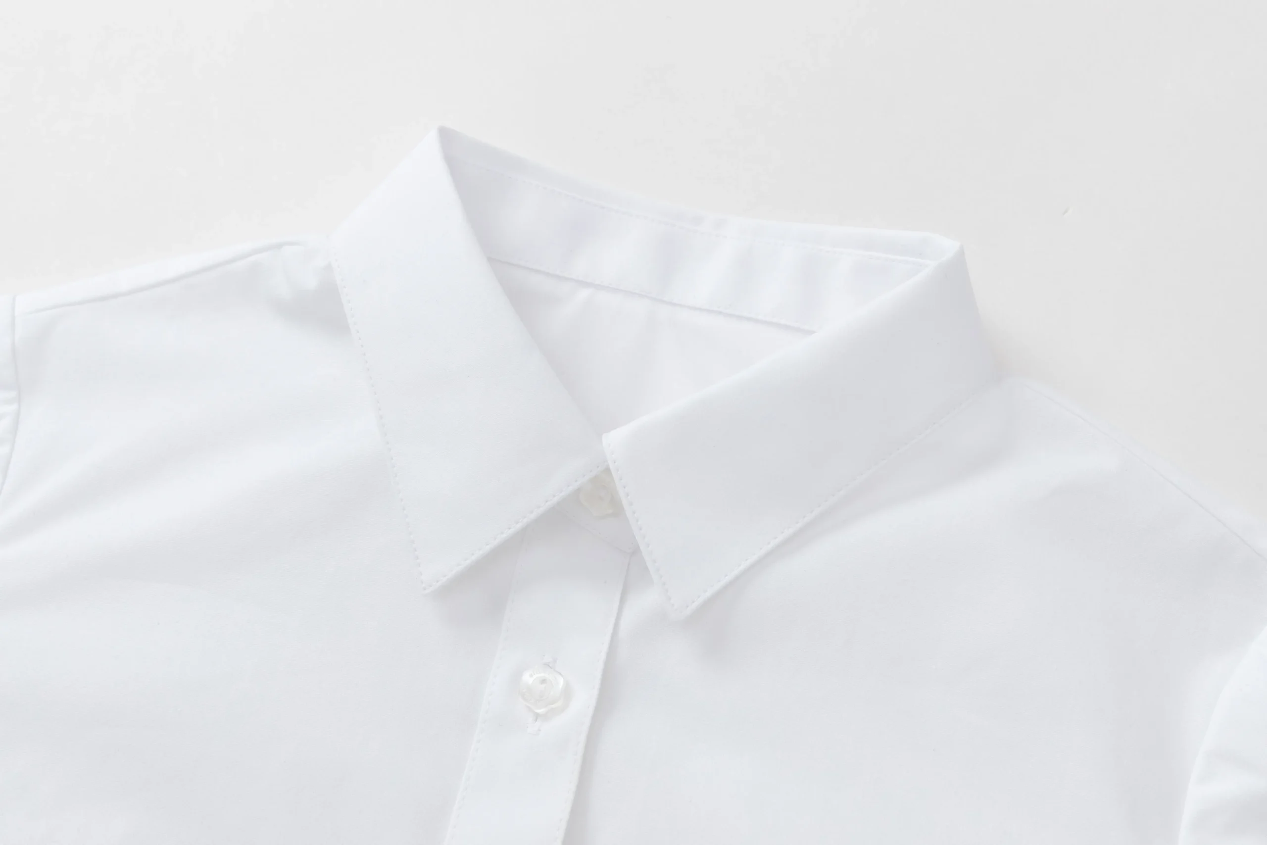 British Academy Girls’ Polar White Wrinkle-Resistant Long-Sleeved Shirt