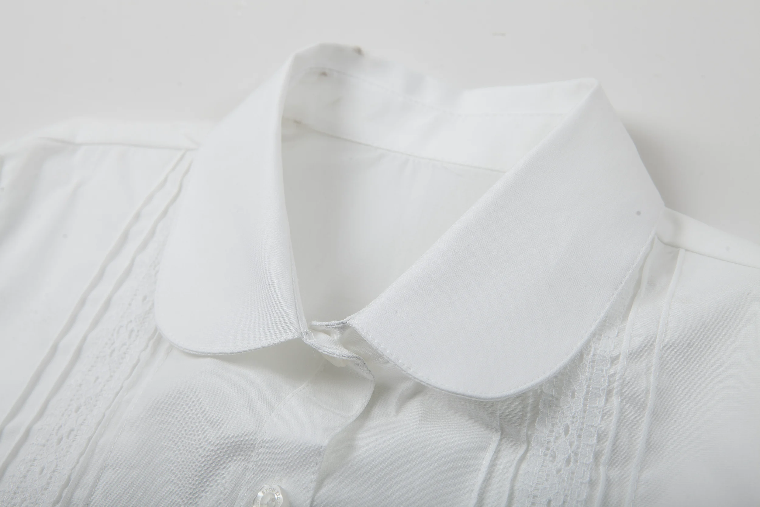 British Academy Girls’ Lace-Trimmed Short-Sleeved Shirt