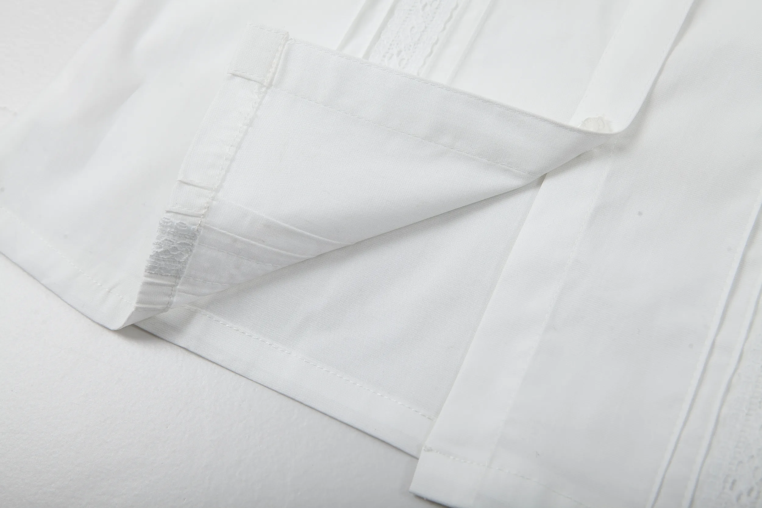 British Academy Girls’ Lace-Trimmed Short-Sleeved Shirt